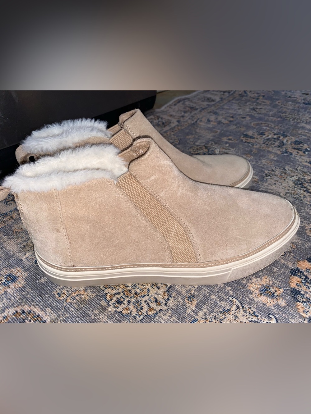 Women's Toms Bryce Suede Sherpa Lined Boots- US Size 8